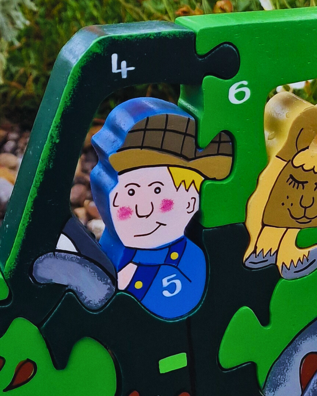 Land Rover Number (1-10)